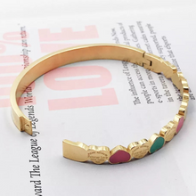 Load image into Gallery viewer, New Sweet Heart Charm Cuff Bangles