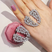 Load image into Gallery viewer, Gorgeous Sliver Angel Wing Ring
