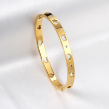 Load image into Gallery viewer, Gold Heart Bangle