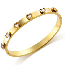 Load image into Gallery viewer, Heart 3d Bangle