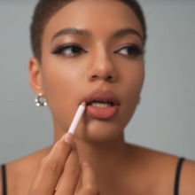 Load image into Gallery viewer, USHAS Matte Lip Stick Set
