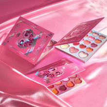 Load image into Gallery viewer, Amorus Queen of Hearts - Pressed Pigment Palette