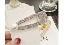 Load image into Gallery viewer, Pearls Glitter Sparkly Rhinestone Hair Clips Pearls