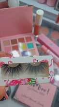 Load image into Gallery viewer, South Beach Eyelashes