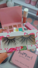 Load image into Gallery viewer, Kendall Eyelashes