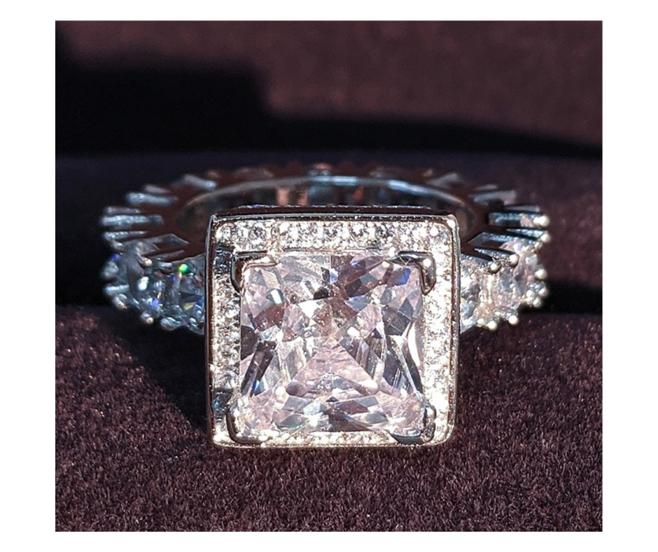 LUXE Beautiful Oversized Cubic Zirconia AAA Ring