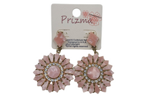 Load image into Gallery viewer, Cute Flower Earrings
